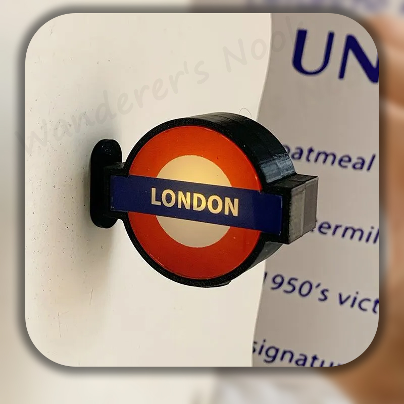 Photography Uk - แม่เหล็กติดตู้เย็นรูปวงกลมไฟส่องสว่างลายรถไฟใต้ดินลอนดอน ป้ายสถานีเรืองแสง สติกเกอร์แม่เหล็ก ของที่ระลึกการเดินทางในสหราชอาณาจักร ของขวัญ ของตกแต่งบ้าน